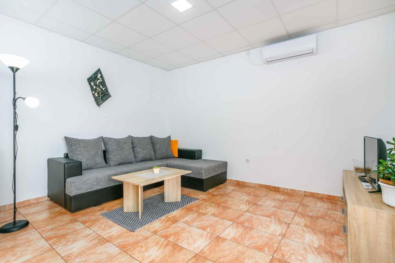 Apartments In Cizici/Insel Krk 31083 Luaran gambar