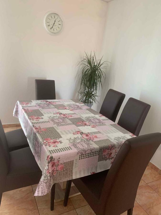 Apartments In Cizici/Insel Krk 31083 Luaran gambar