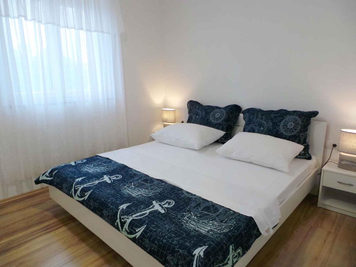 Apartments In Cizici/Insel Krk 31083 Luaran gambar