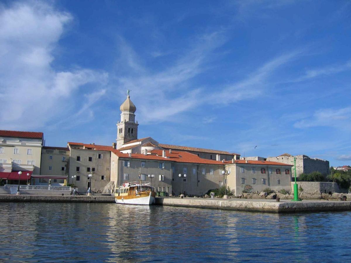 Apartments In Cizici/Insel Krk 31083 Luaran gambar