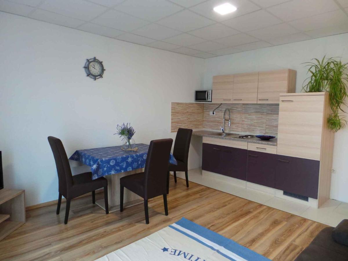 Apartments In Cizici/Insel Krk 31083 Luaran gambar