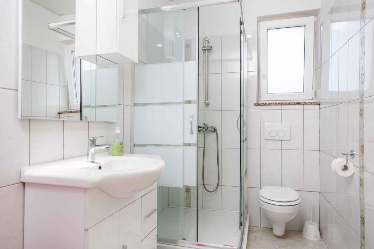 Apartments In Cizici/Insel Krk 31083 Luaran gambar