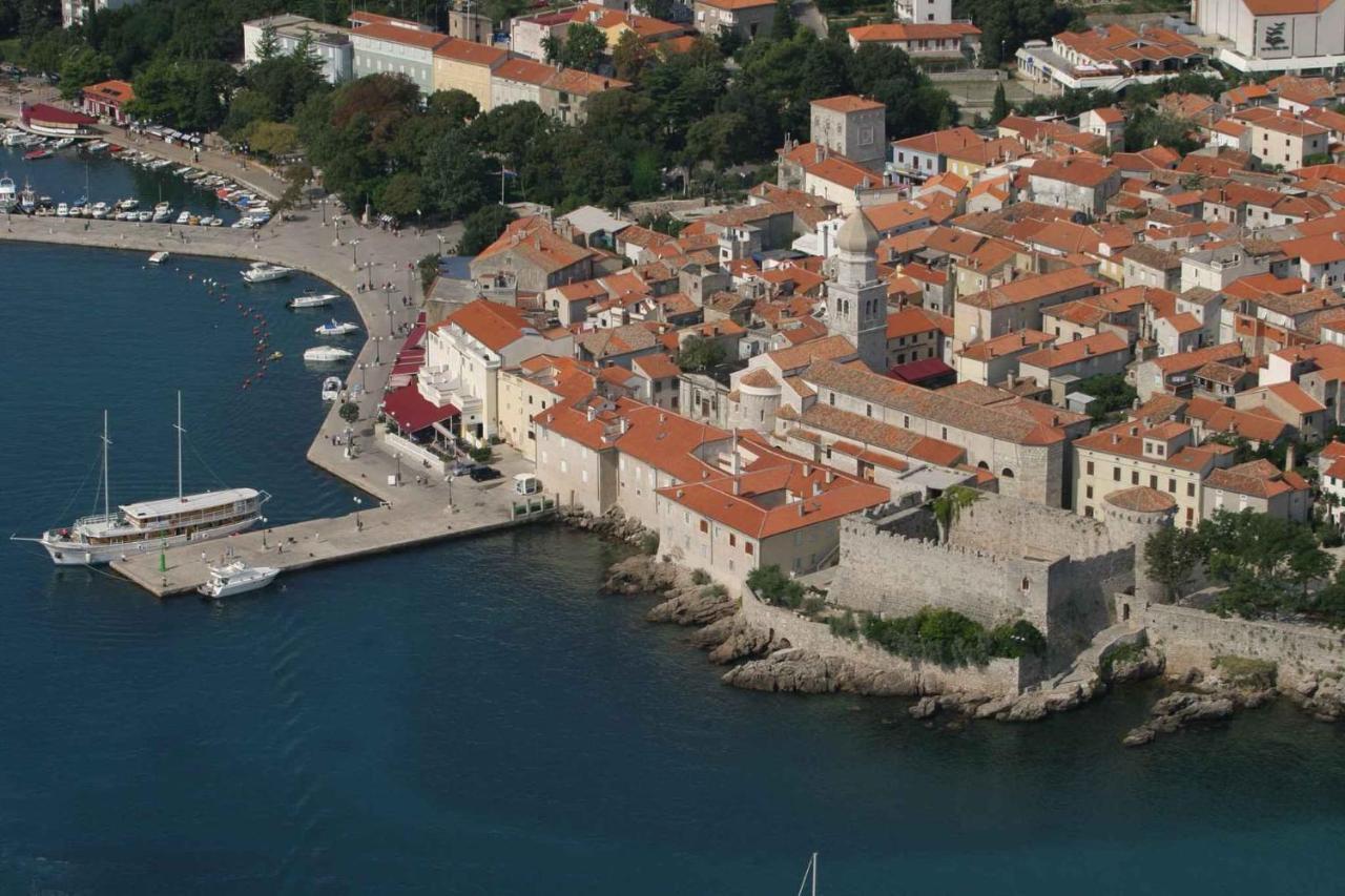 Apartments In Cizici/Insel Krk 31083 Luaran gambar